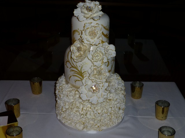 Gold Elegant Cake