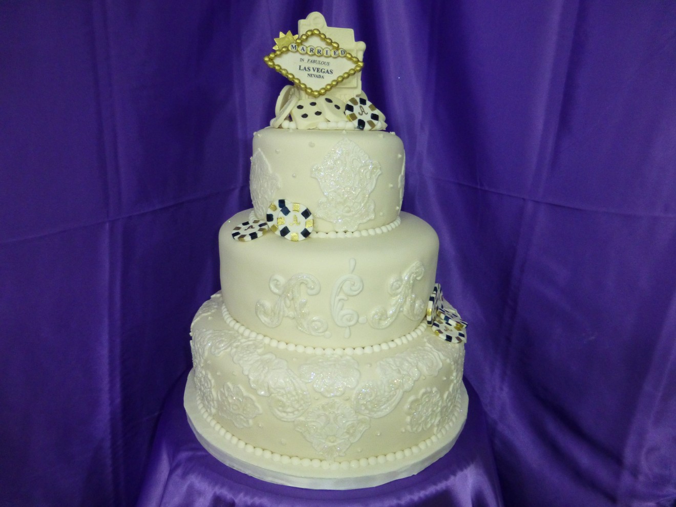 Las Vegas Wedding Cake