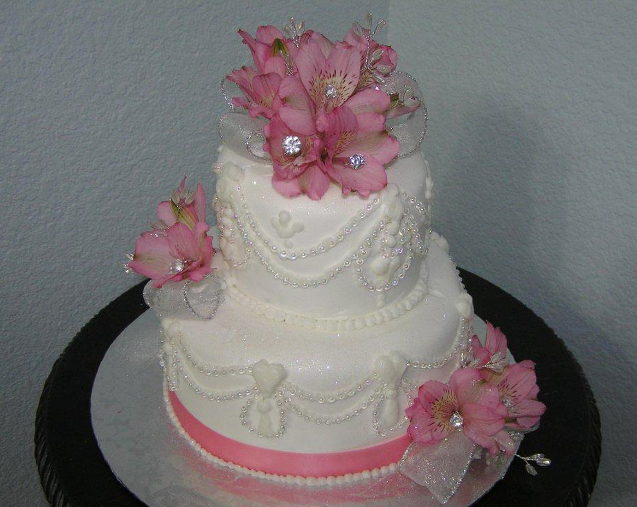 Pretty Pink Wedding Cake