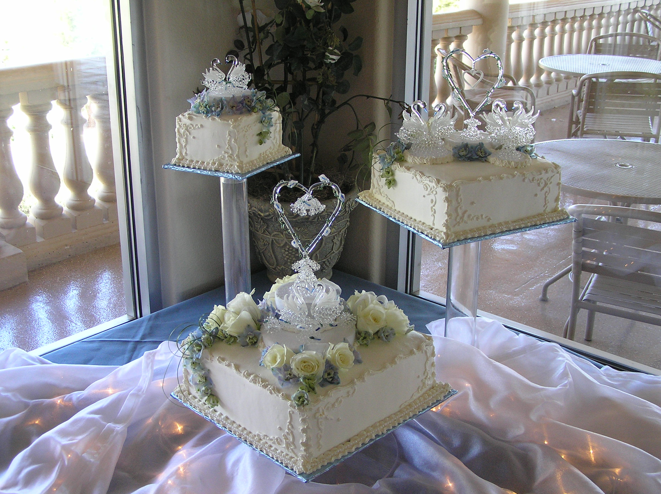 Divine Wedding Cake