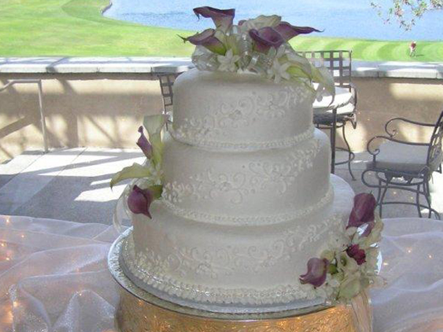 Elegant Wedding Cake